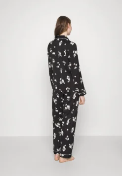 Anna Field Set - Pyjama - Black/Offwhite -Anna Field Boutique 2100c15e3f744e0c9b0ed144b4c79831 scaled