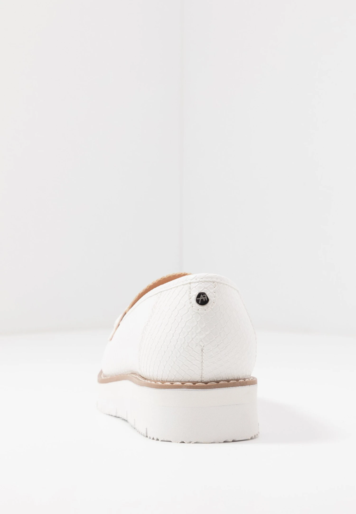 Mocassins - White 6 Mocassins - White – Image 6