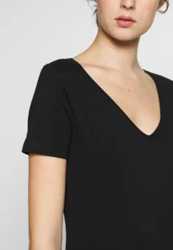 2 Pack - T-Shirt Basique - Black/White 11 2 Pack - T-Shirt Basique - Black/White -Anna Field Boutique 5b1b63173f7542d29b58b345cacb48b0 scaled