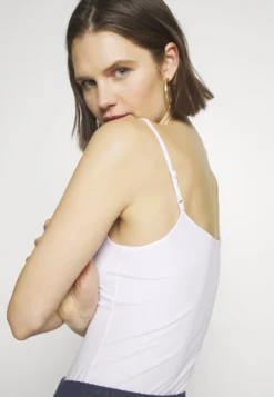 Anna Field 3Er Pack - Débardeur - White/Navy/Light Grey -Anna Field Boutique a8d5c424a01e45f7bc01a968a67815ab scaled