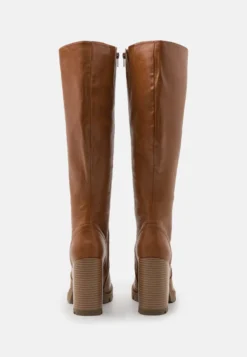 Anna Field Bottes À Talons Hauts - Cognac -Anna Field Boutique b73d4a39494240a2a48386c0cb842fb3 scaled