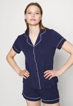 Anna Field Button Through Pj Set - Pyjama - Blue/White 10 Anna Field Button Through Pj Set - Pyjama - Blue/White -Anna Field Boutique ca0de327115340e9b0cf3dcf947f73c6 scaled