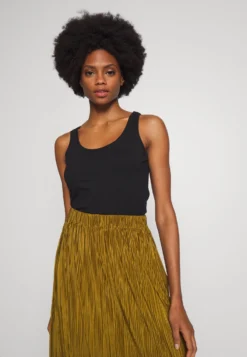 Anna Field 2 Pack - Débardeur - Black -Anna Field Boutique d94d66f7c07347b6889fb6b45edee58a scaled