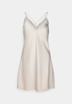 Anna Field Bridal Nightie / 003 - Off-White - Chemise De Nuit / Nuisette - 003 - Off-White -Anna Field Boutique e8dfd48fe38c4dfdb4fc326d9ae9772e scaled